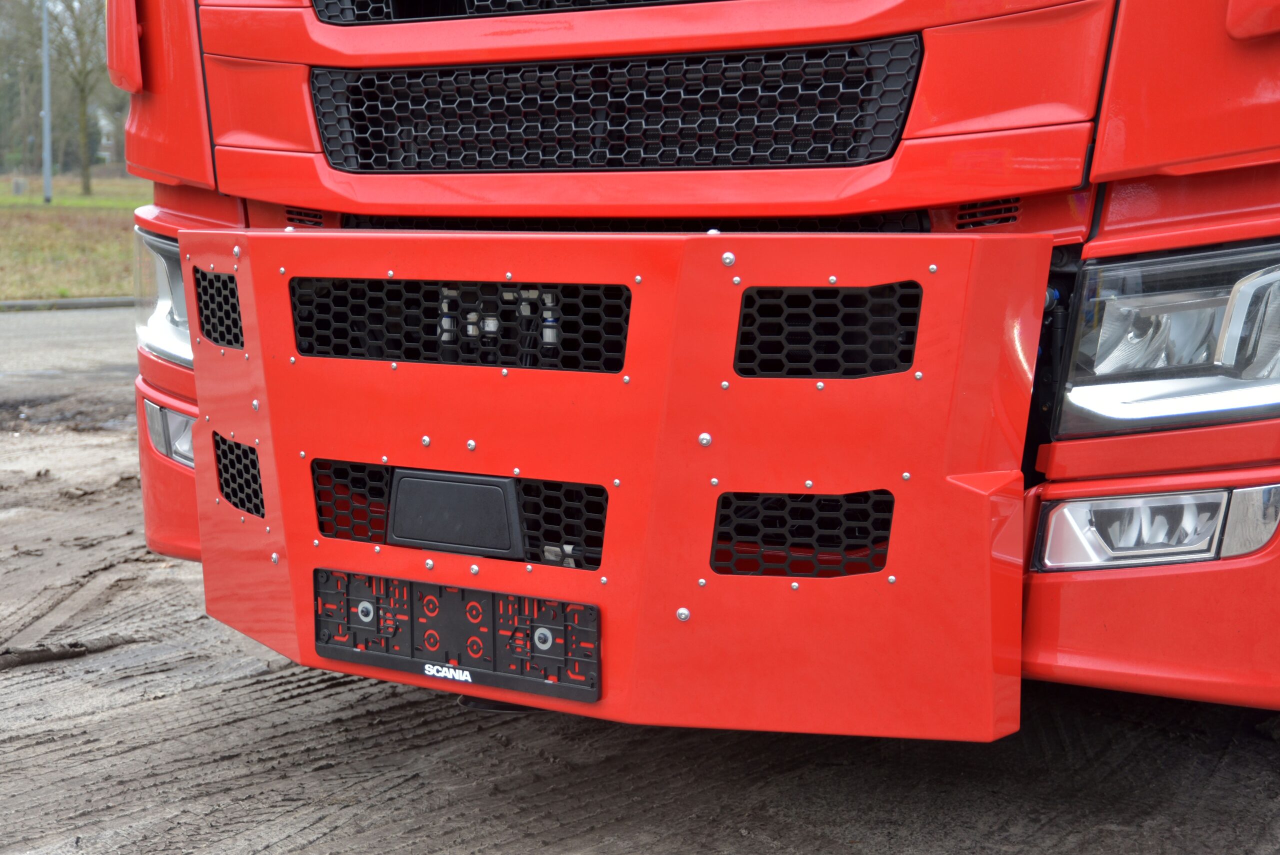SCANIA 8x2 Wide Spread met HIAB IQ1188 front radar weggewerkt gw