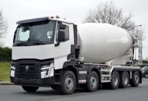 RENAULT_C520_10x4_LIEBHERR-Mixer lv close 2